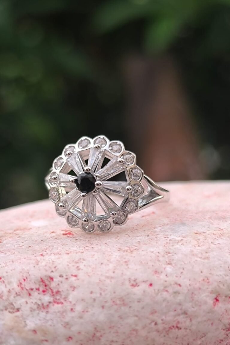 Adjustable round shape golden ring with white and green stone