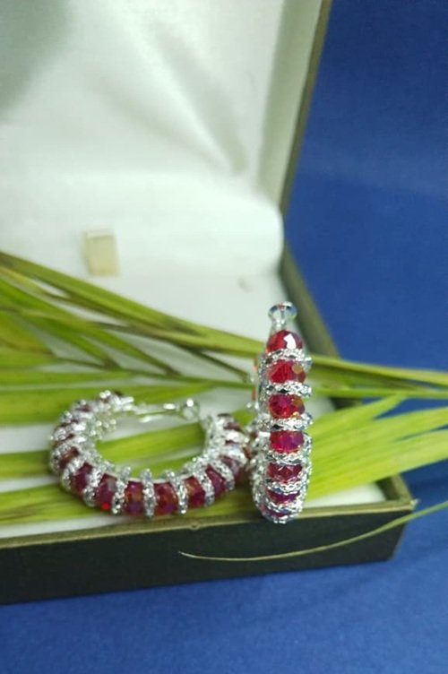 Silver Bali with a red beads (1)
